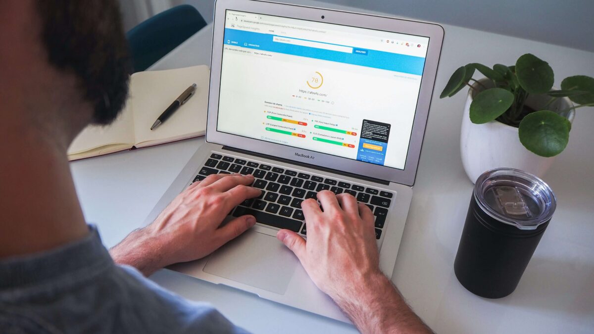 assessing website speed in laptop screen