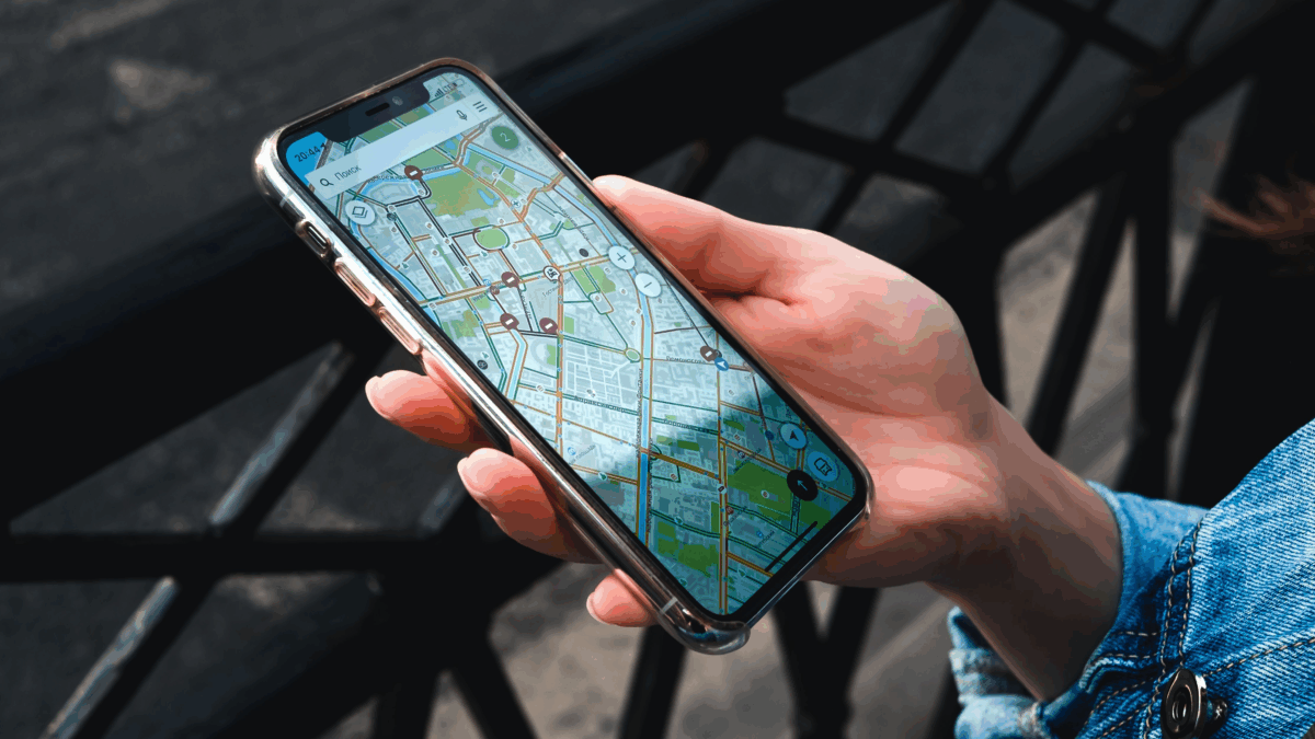 Smartphone map used for local SEO and nearby business searches